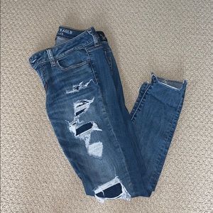 american eagle distressed jeans